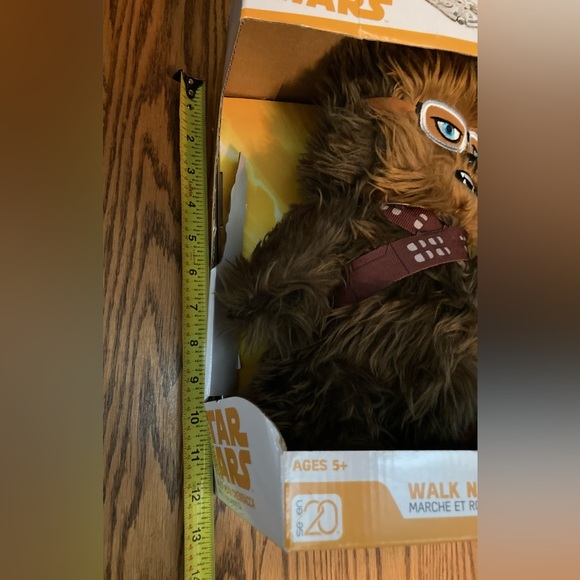 💫STARWARS💫CHEWBACCA WALknROAR interactive PLUSH💥NEW in BOX💥 - Picture 3 of 4